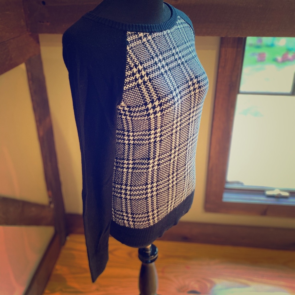 Black and White Fitted Sweater